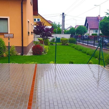 Privat Velvet Guest House Turcianske Teplice Ngoại thất bức ảnh